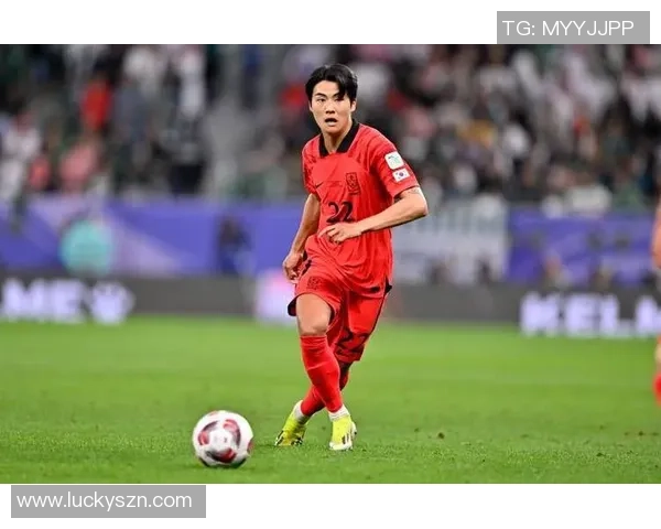 2025年亚洲足球前十球星排名揭晓 谁将成为亚洲足坛的领军人物