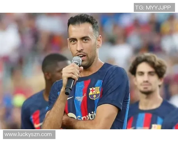 足球传奇谢幕 时光流转 球星退役背后的荣耀与传承 足球传奇谢幕 时光流转 球星退役背后的荣耀与传承