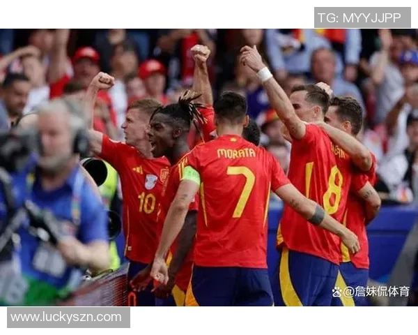 意大利足球球星激战四方巅峰对决展现技艺与激情 意大利足球球星激战四方巅峰对决展现技艺与激情